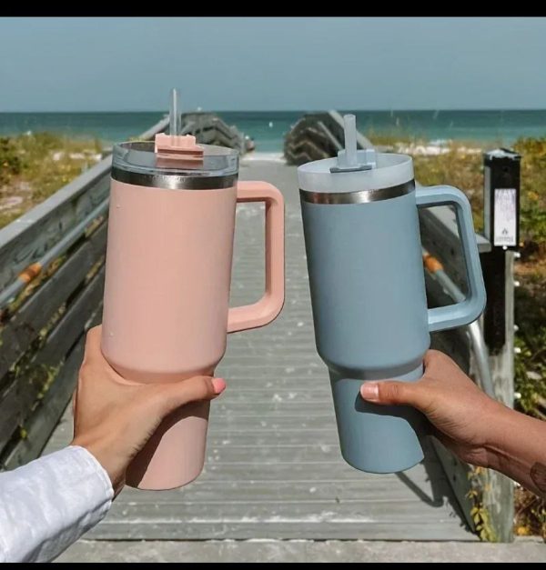 LARGE CAPACITY INSULATED STAINLESS STRAW CUP