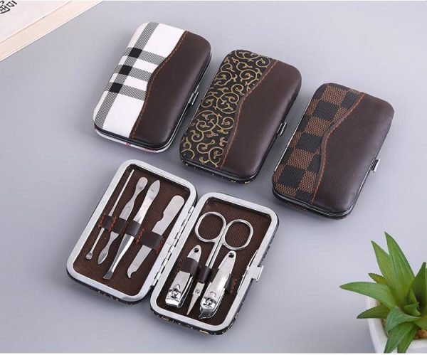 HIGH QUALITY LEATHER MANICURE SET