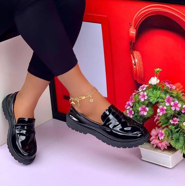 MATURED UNISEX GLOSSY SHOE DESIGN B