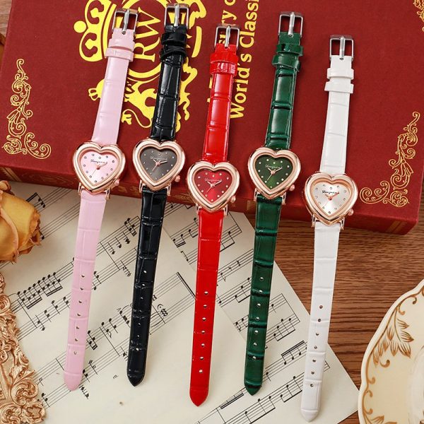 FASHION RHINESTONE HEART LEATHER WATCH