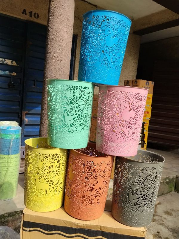 MEDIUM SIZE WASTE BASKET /1PC