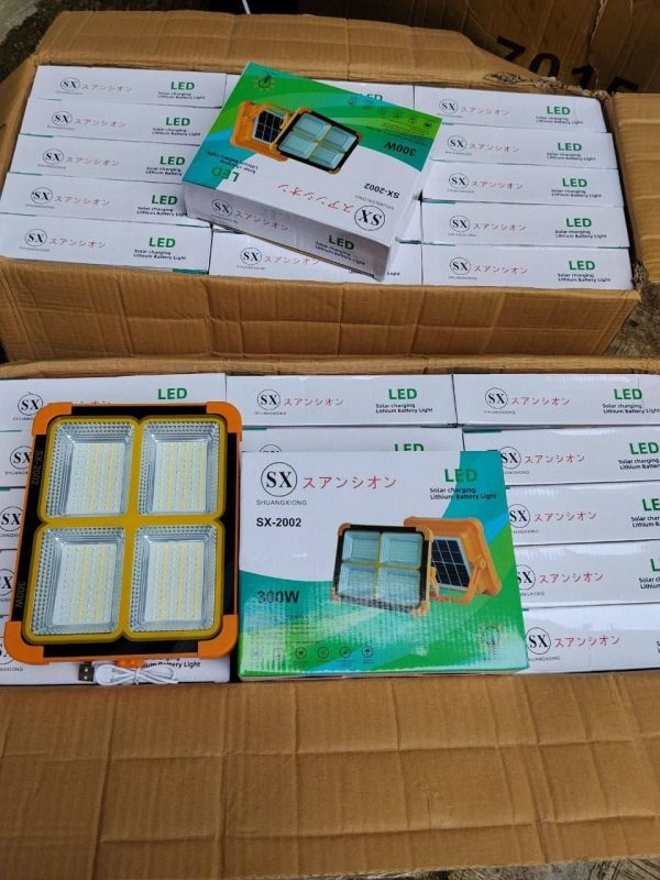 four face solar light with internal panel