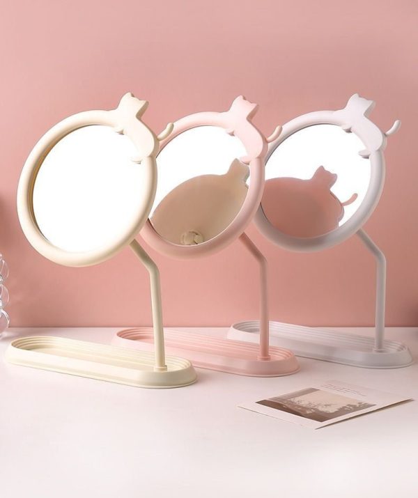 SIMPLE DESKTOP MAKEUP MIRROR