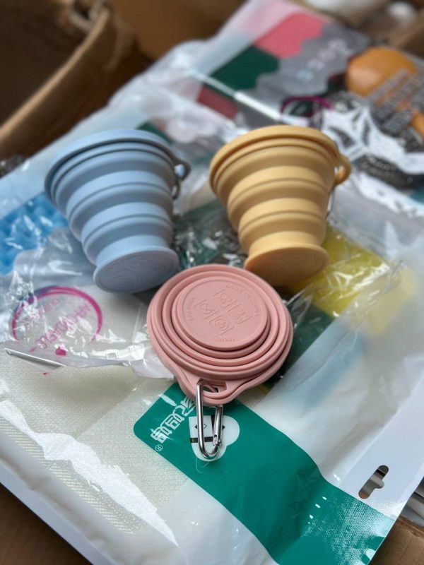 SILICONE FOLDABLE TRAVEL CUP WITH KEY RING